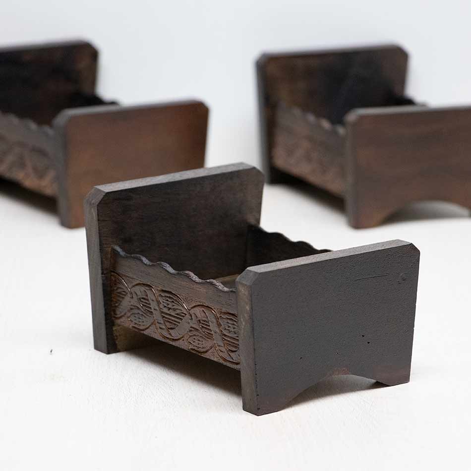 Cuna para imagen de Niño Jesús de 8 a 9 cm